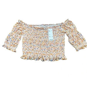 NWT UO Urban Outfitters Daydreamer smocked crop top. Size M. Floral print.